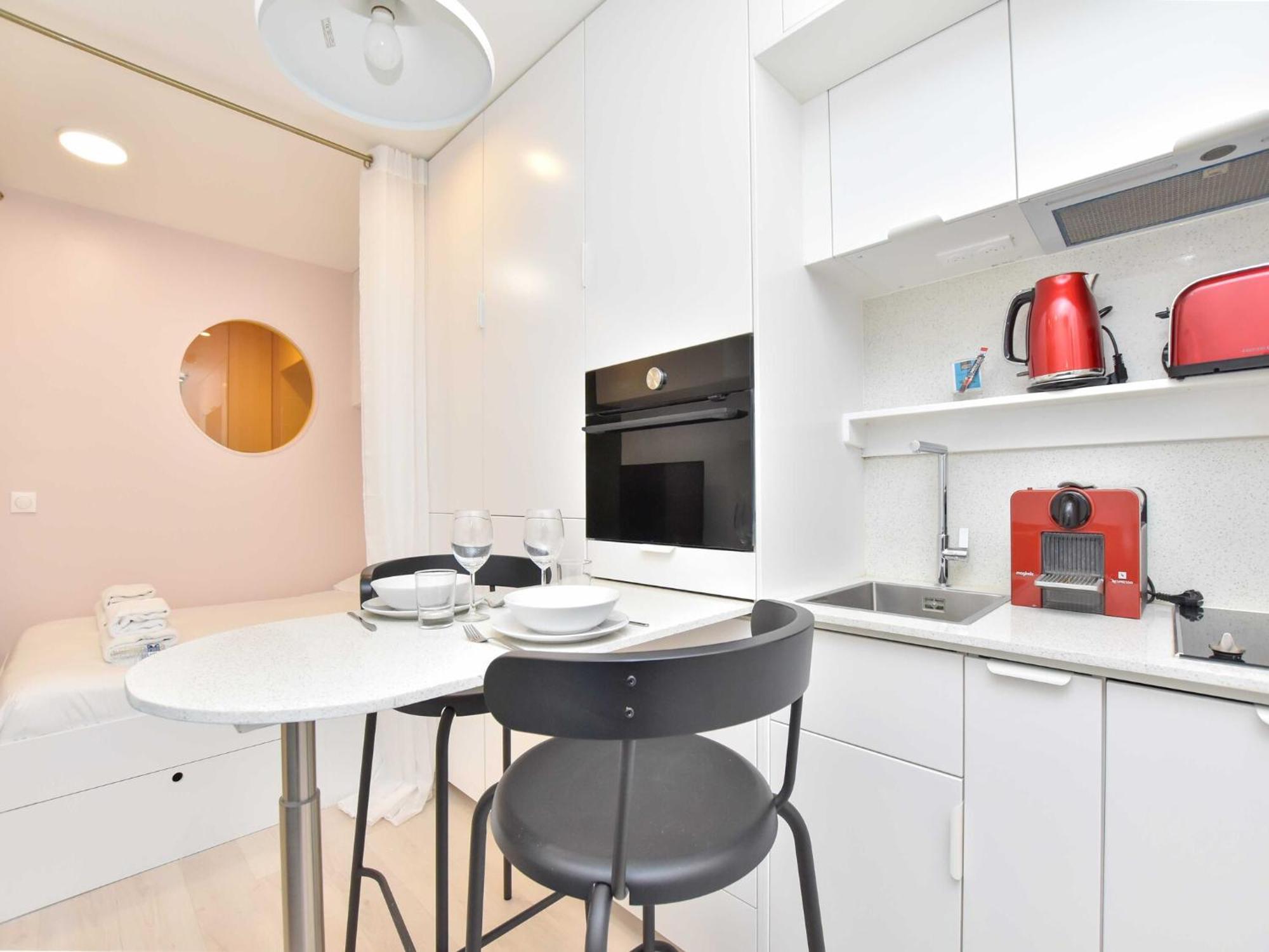 Super Lumineux- Gambetta Bail Mobilite Appartement *